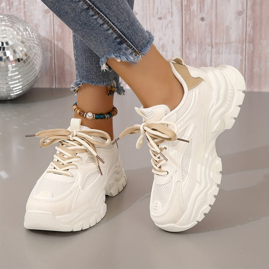 EB | Plateau Sneakers mit Modernem Look