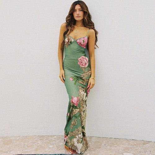 EB | Schlankes Kleid mit Sling-Print