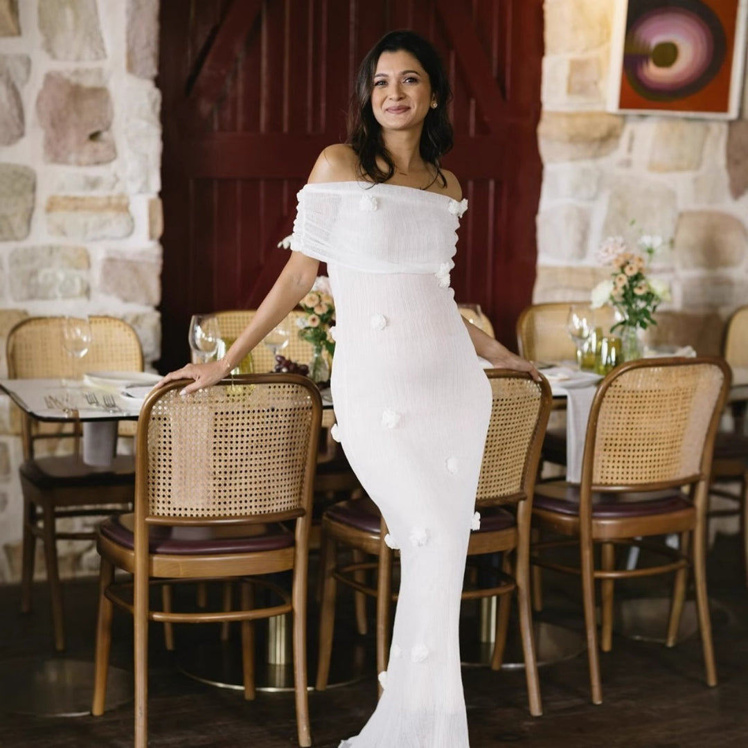 EB | Kleid mit Blumenschulter
