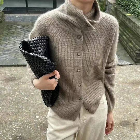 EB | Strickrollkragenpullover mit Knöpfen