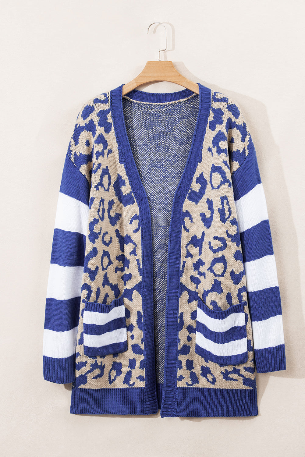 EB | Moderne und Modische Strickjacke