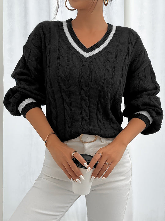 EB | Kabelstrickpullover mit Zarten Details