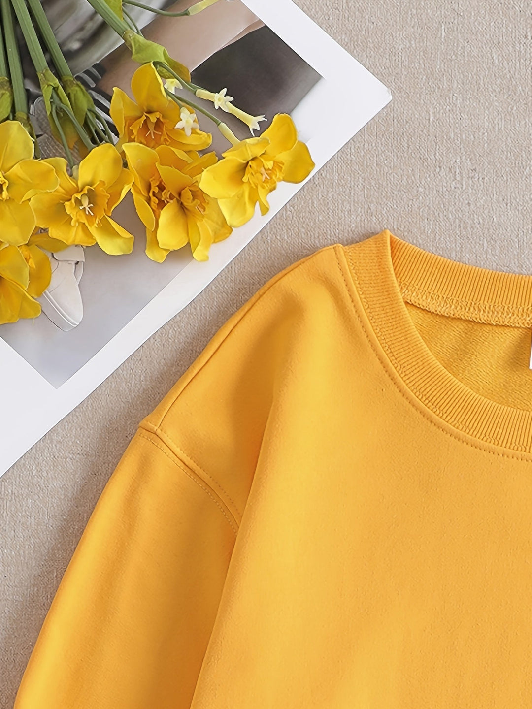 EB | Lässiges Gelbes Sweatshirt mit Humorvollem Grafikdruck