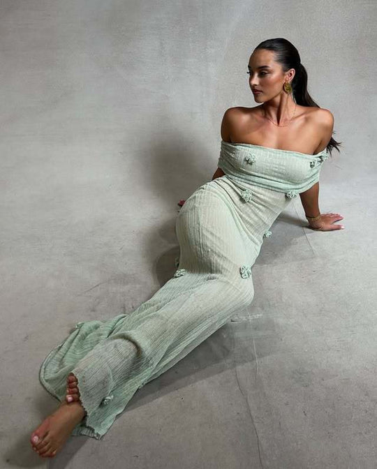 EB | Kleid mit Blumenschulter