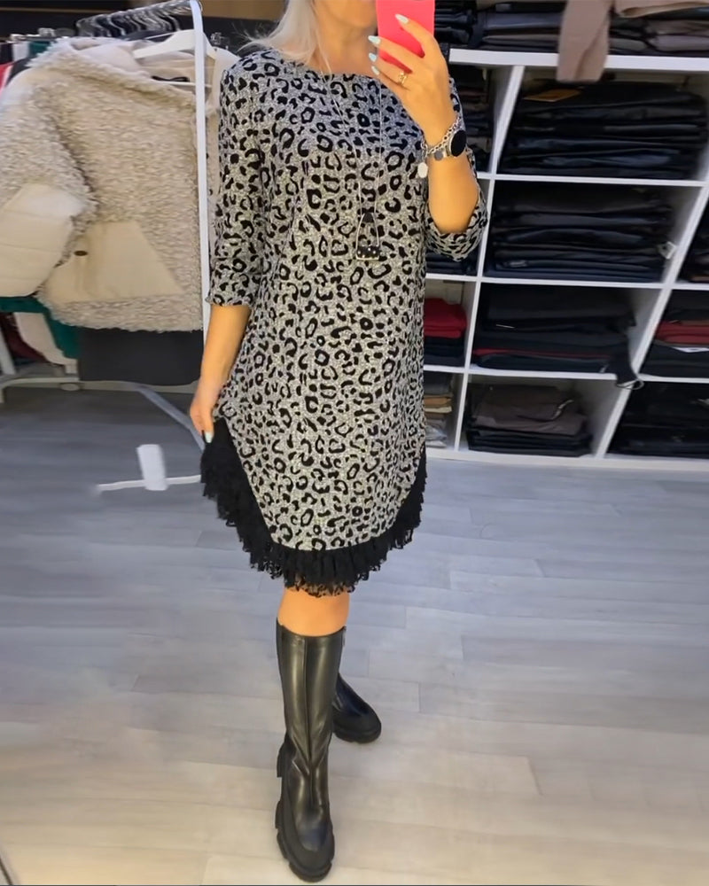EB | Stilvolles Kleid mit Leopardenmuster
