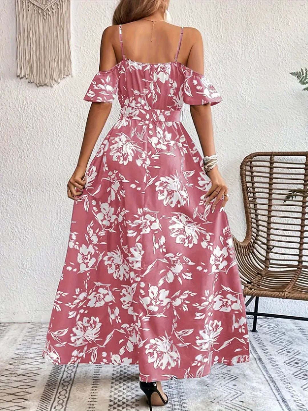 EB | Unregelmäßiges Kleid mit Hosenträgern