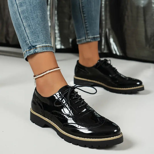 EB | Lackschuhe Im Oxford-Stil mit Klobiger Sohle für Damen