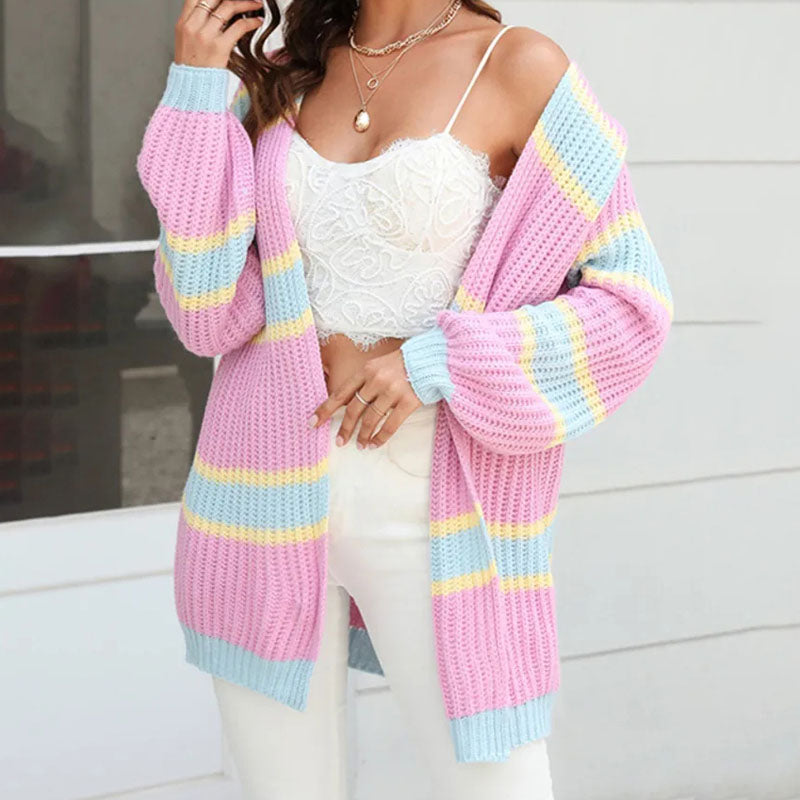 EB | Gestreifter Strickjacke