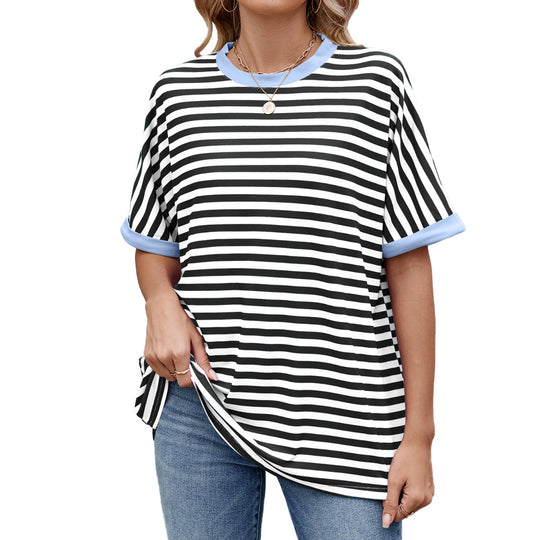 EB | Gestreiftes kontrastierendes T-Shirt