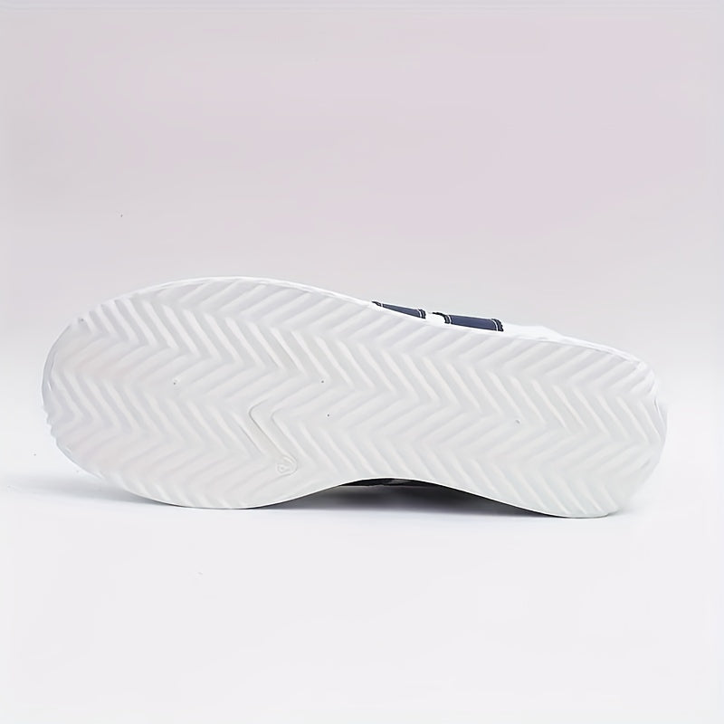 modische Schuhe, zeitloses Design. EB EB