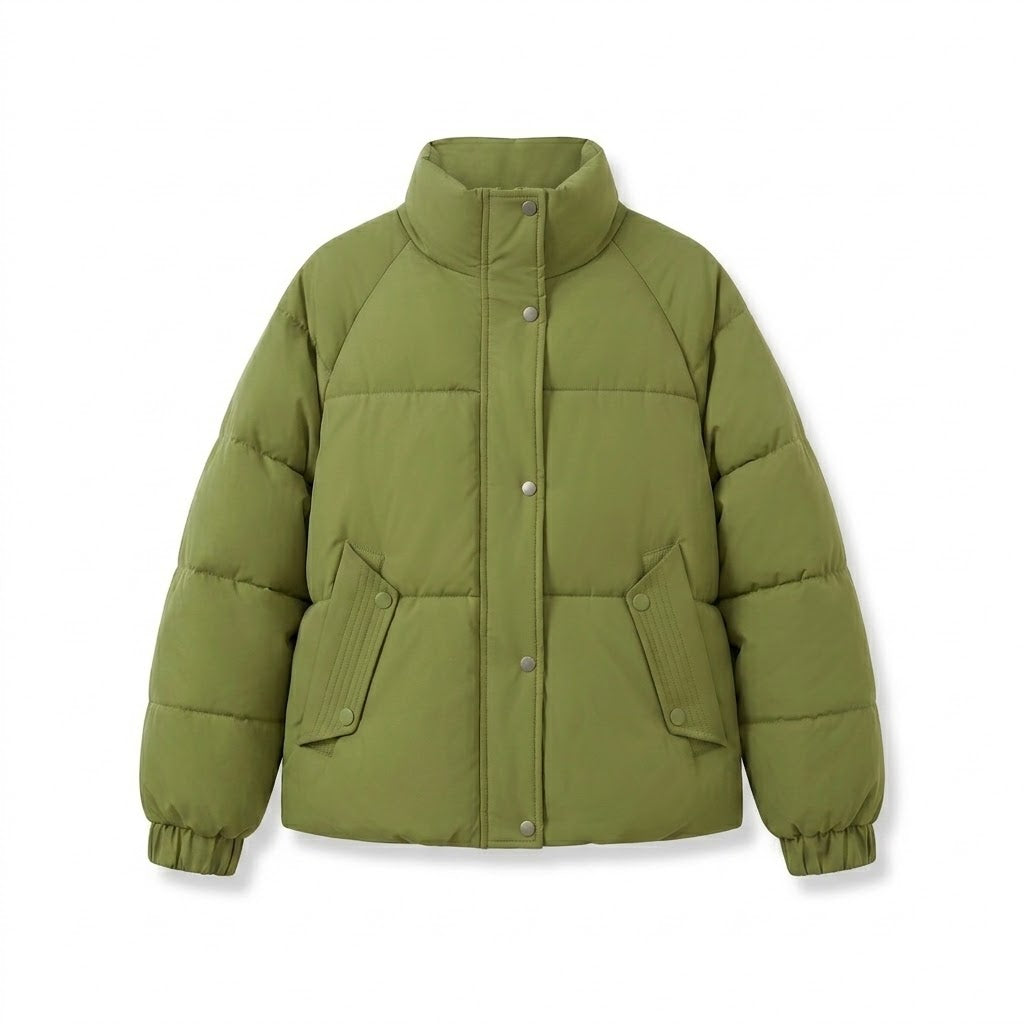 Damen nan kurzer urbaner Steppblouson mit Kapuzenansatz, aufgesetzten Klappentaschen und weichem Thermofutter EB