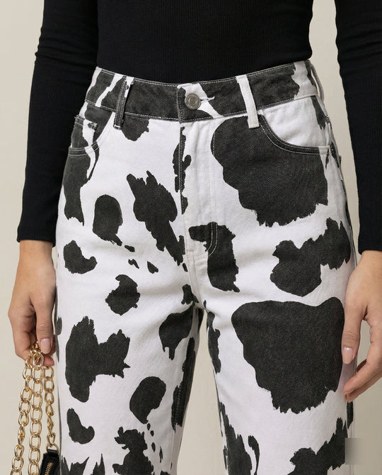 Damen Trendige Jeans im einzigartigen Kuhmuster EB