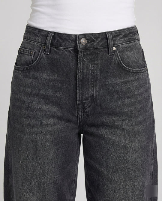 EB | Mid Rise Barrel Jeans für Damen