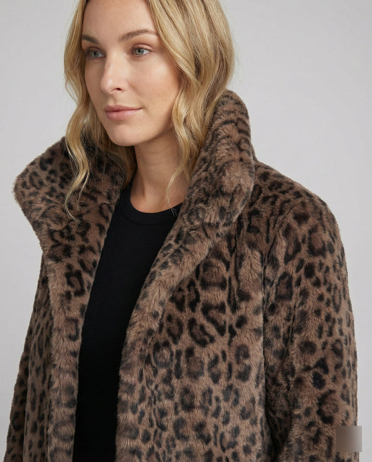 EB | Mantel - Kunstpelz - Oversized Fit - Reverskragen - Leopardenprint