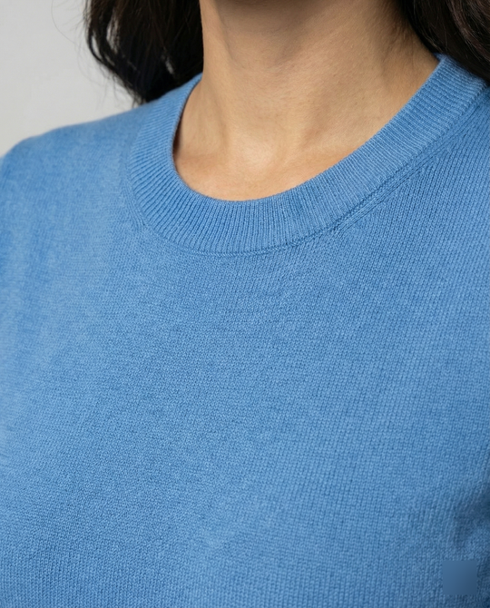 Damen Feinstrickpullover mit Kurzarmiger Silhouette und Weich Fließendem Material EB