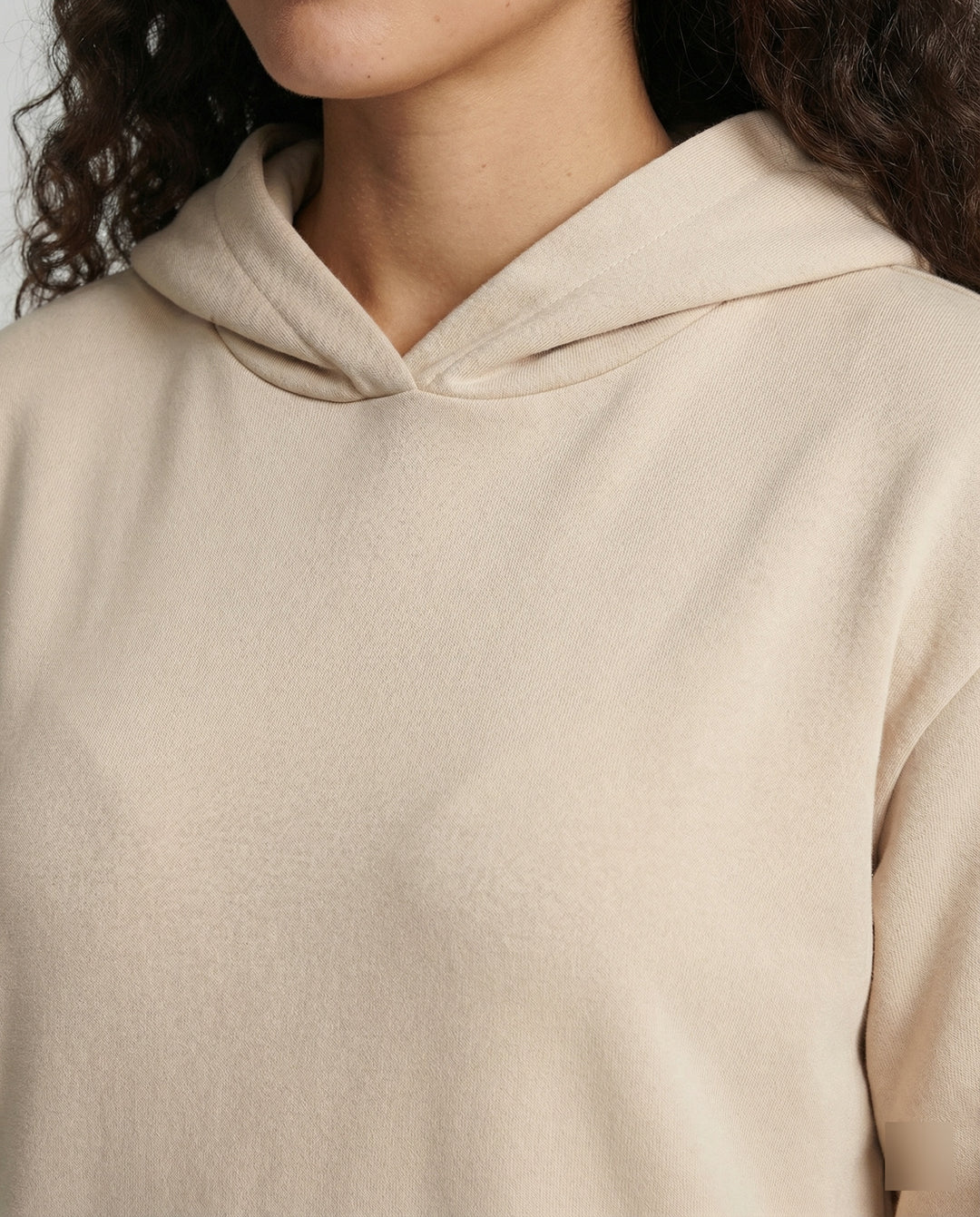 EB | Stylisches Kapuzenpullover-Kleid