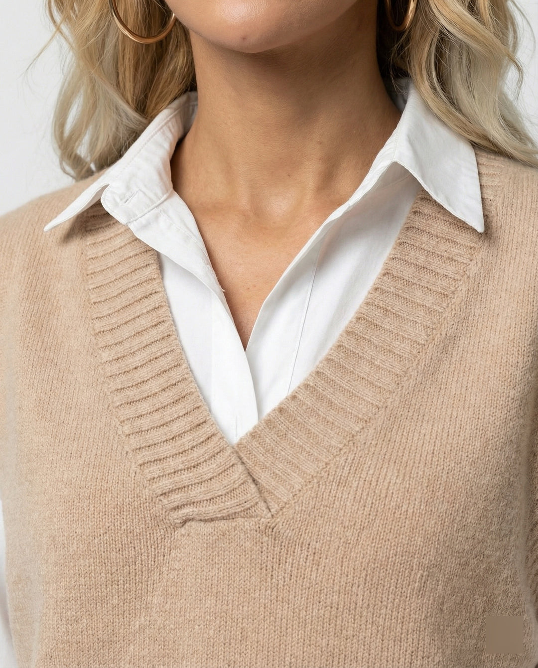 Damen Strickweste mit V-Ausschnitt und Rippstruktur EB