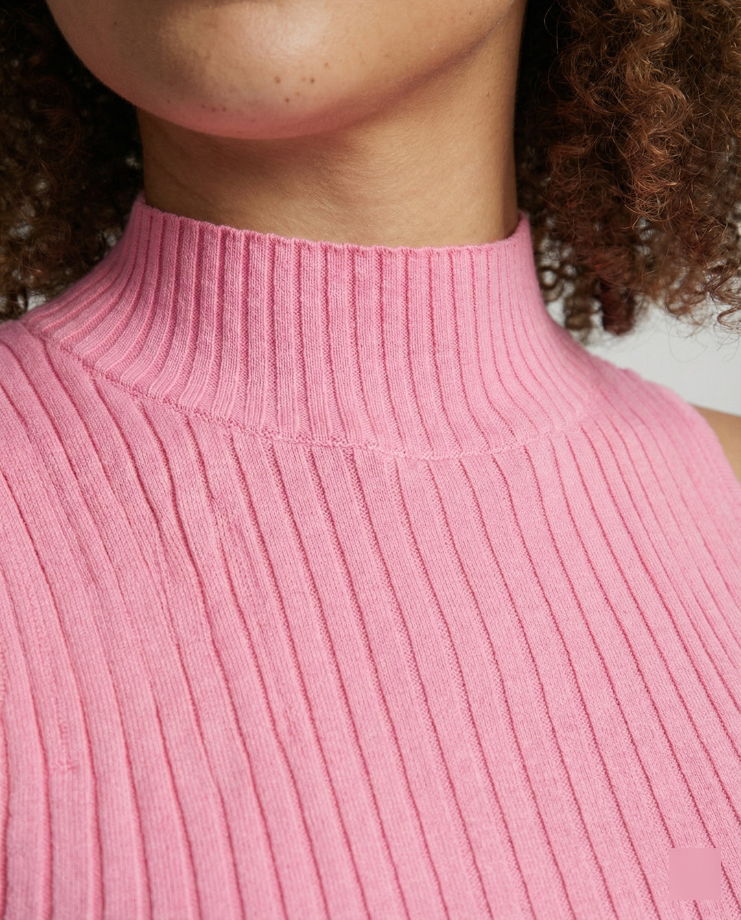 Damen Kleid mit ärmellosem, figurbetontem Oberteil und voluminösem Rock EB