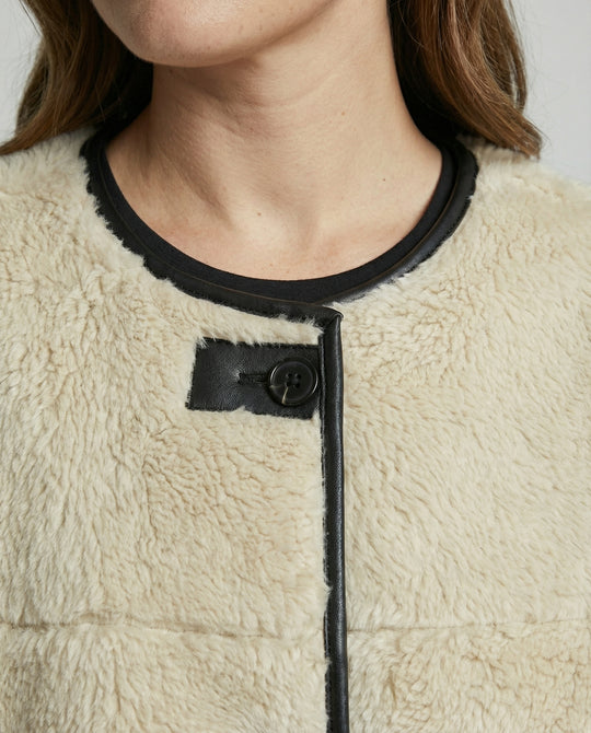 EB | Teddyjacke mit Knöpfen für Damen Agnes