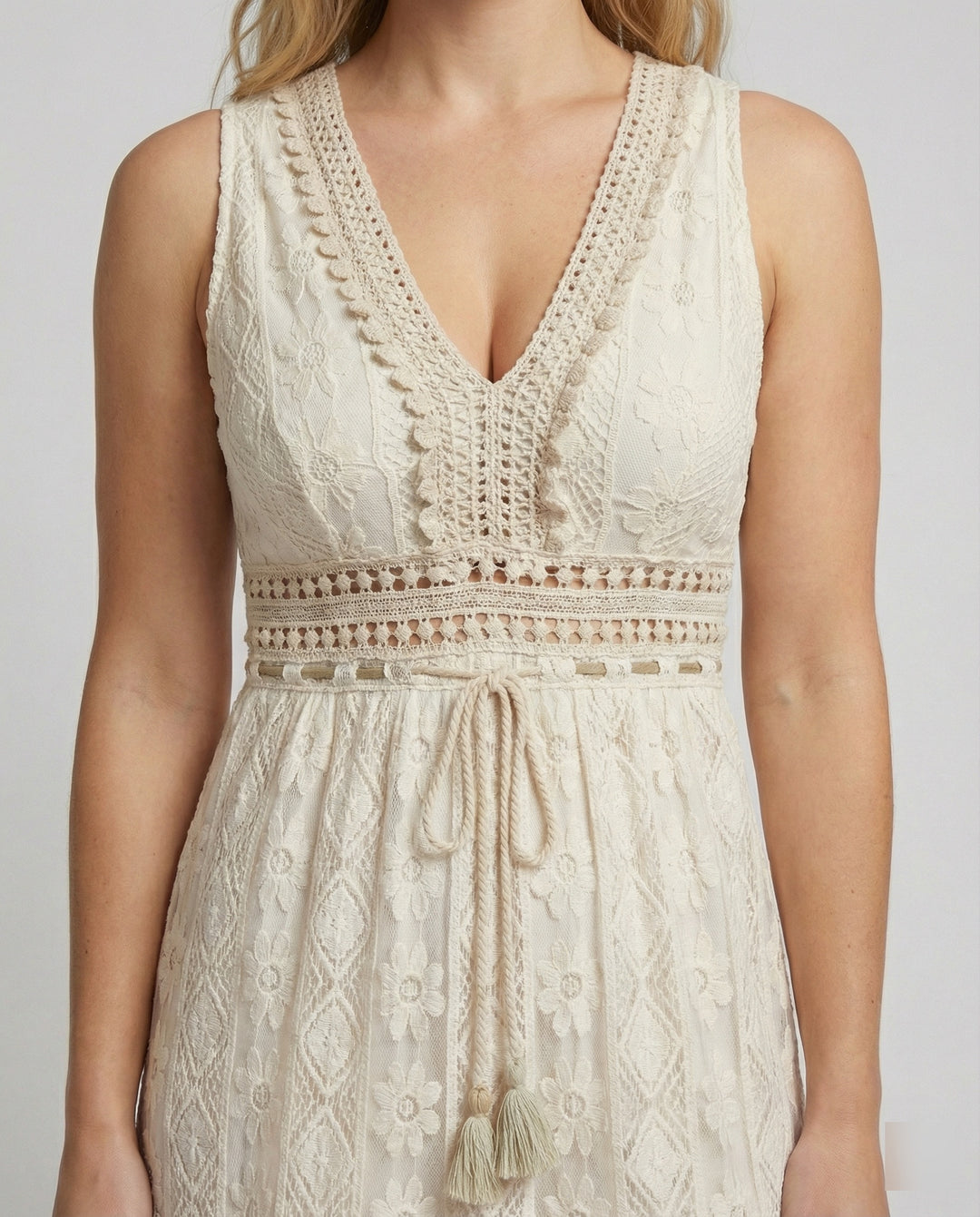 EB | Anmutiges Boho-Spitzenkleid für Den Sommer