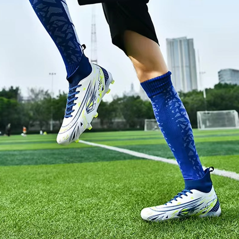 EB | Sowohl Erwachsene Als Auch Kinder Fußballschuhe