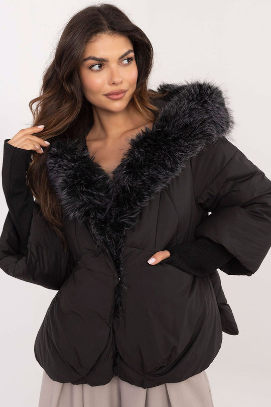 EB | Gefütterte Jacke Kapuze mit Pelzrand Warm und Stilvoll