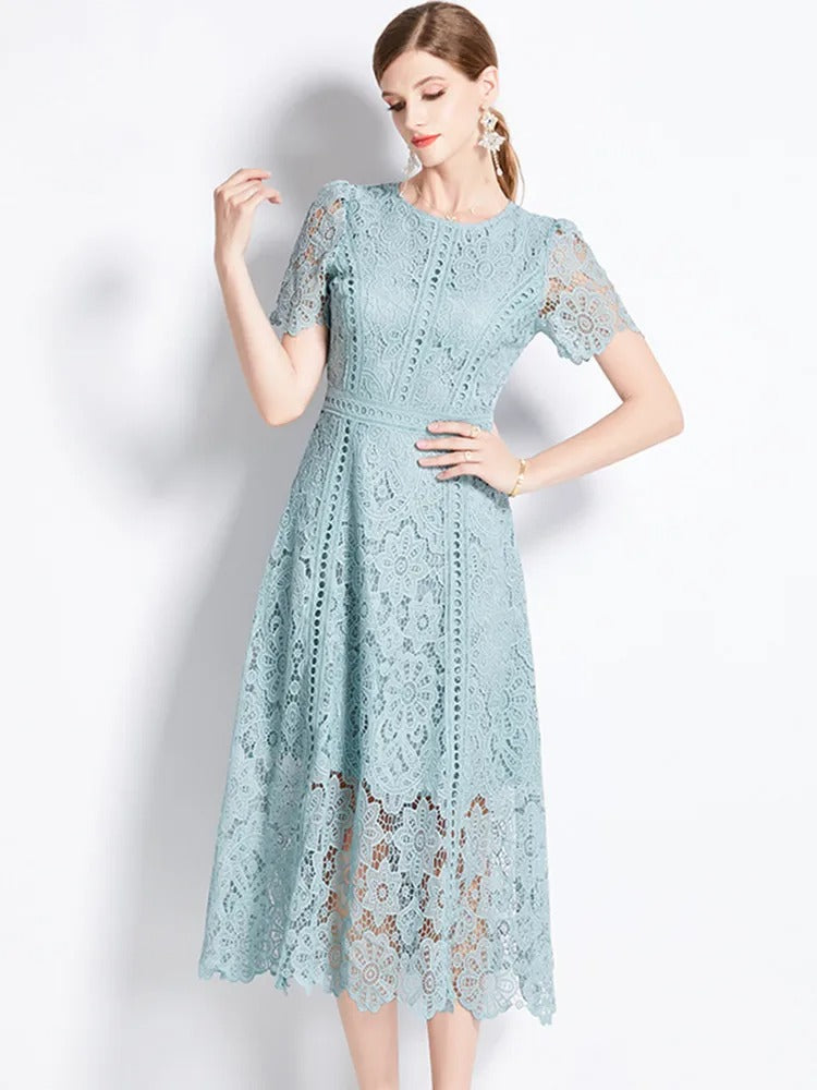 EB | Elegantes Spitzenkleid Midi-Länge