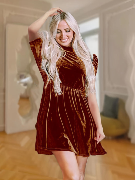 EB | Einfarbiges Samtkleid