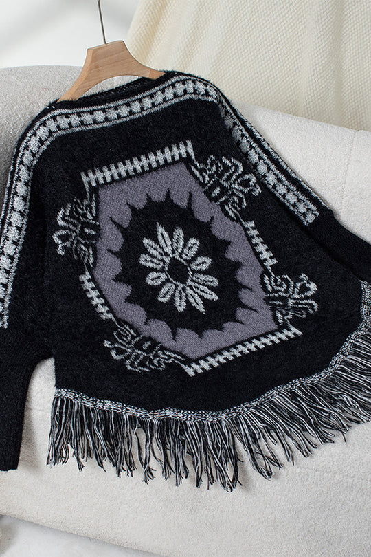 EB | Strickpullover mit Quastenabschluss