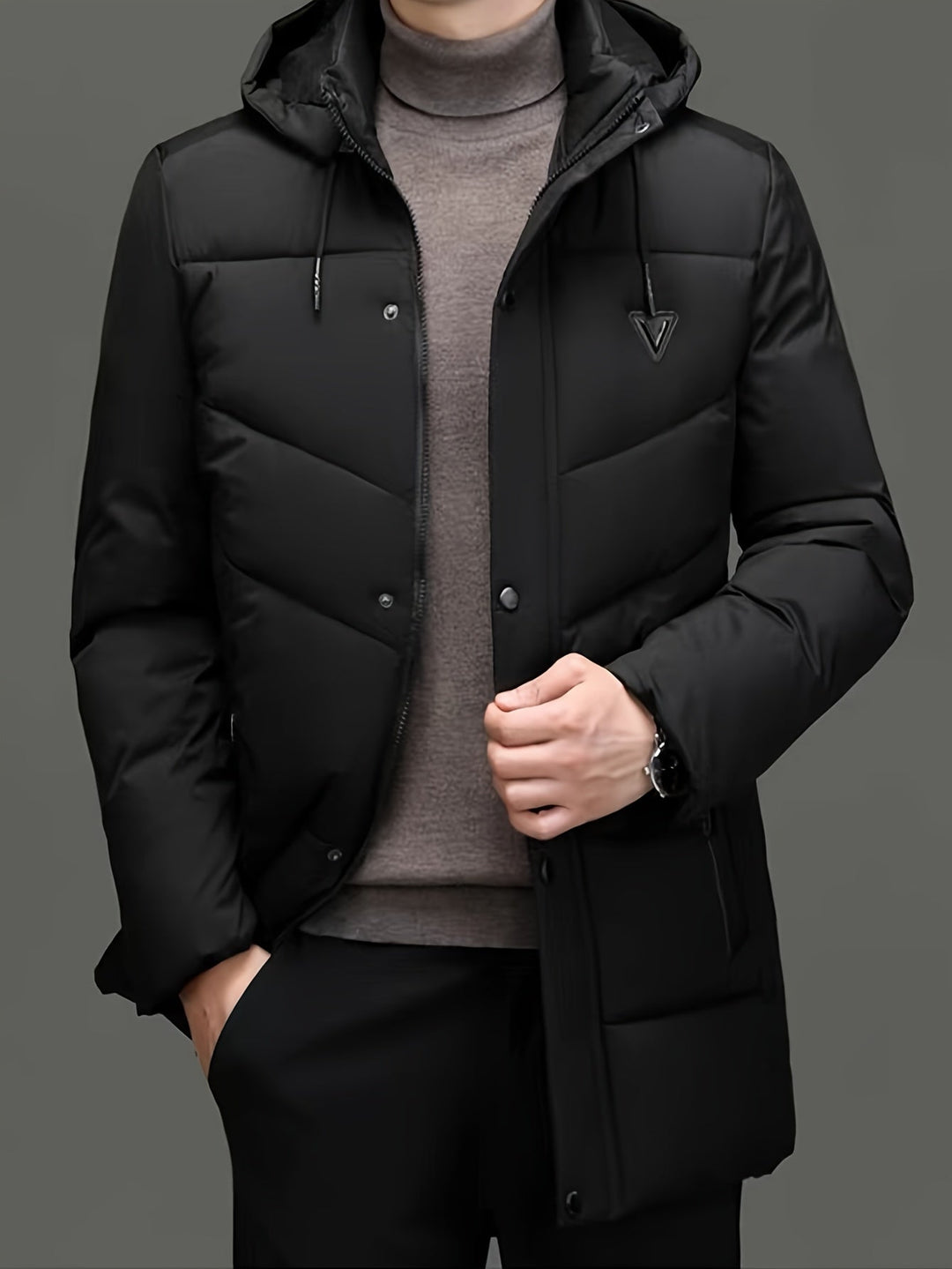 EB | Warme Pufferjacke mit Kapuze Polyester Stil und Schutz