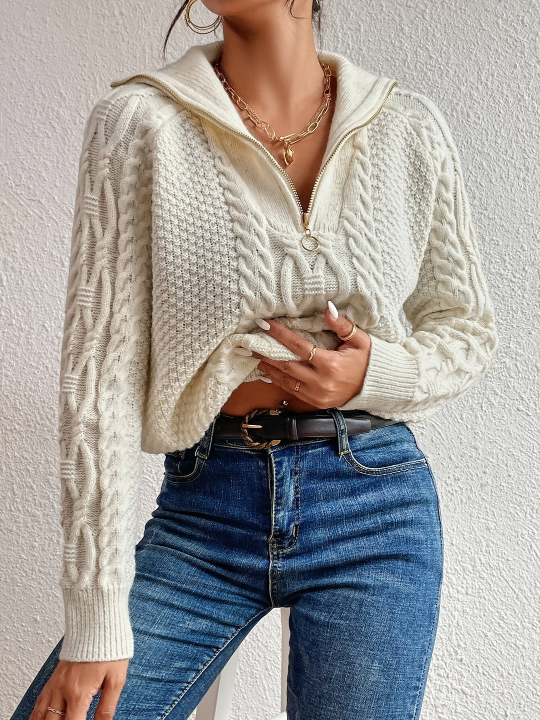EB | Kabelstrickpullover mit Reißverschlusskragen