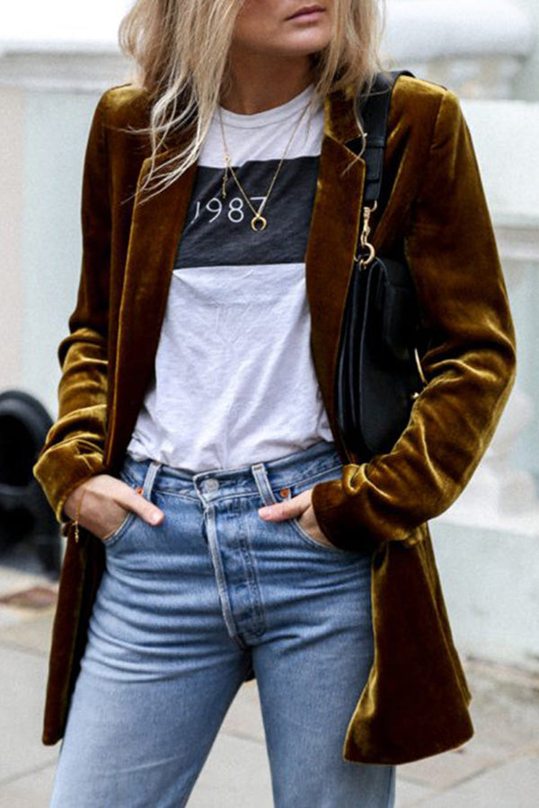 EB | Blazer aus Samt im Streetstyle
