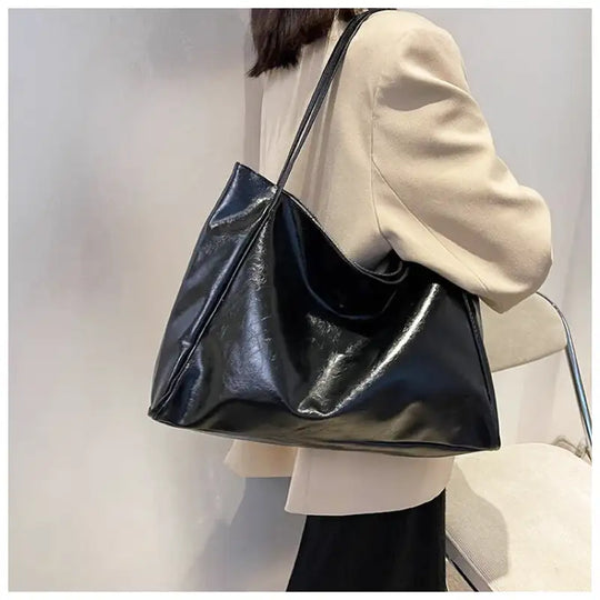 EB – Trendy Schultertasche