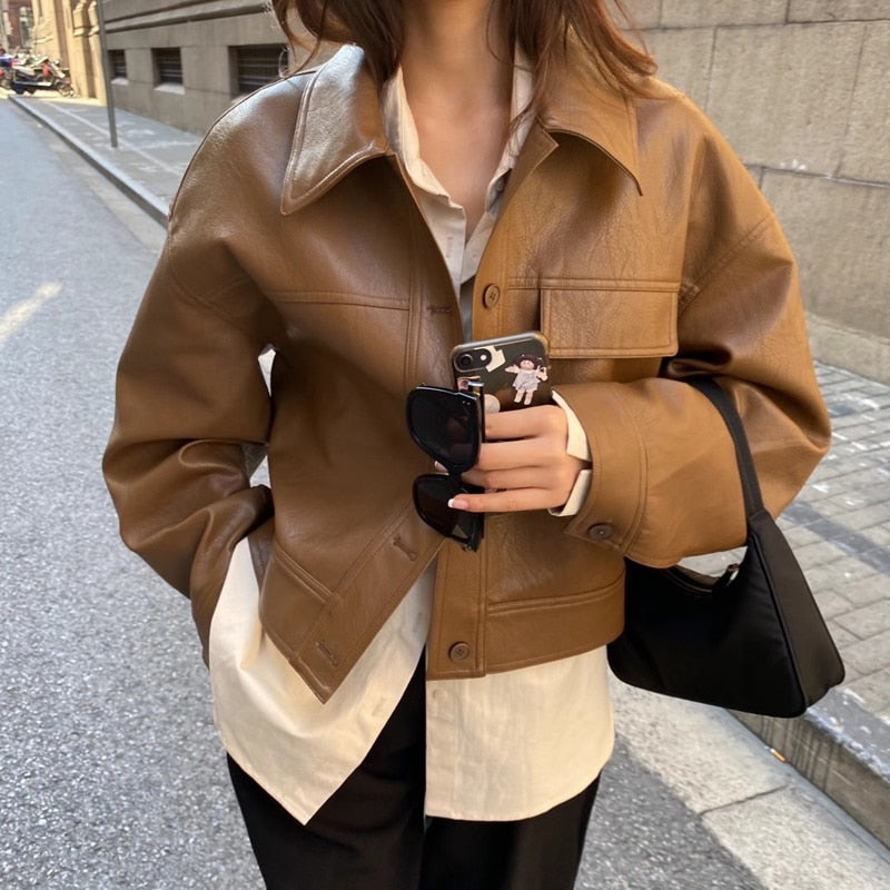 EB | Braune Lederjacke - Verkürzter Stil mit Hemdkragen