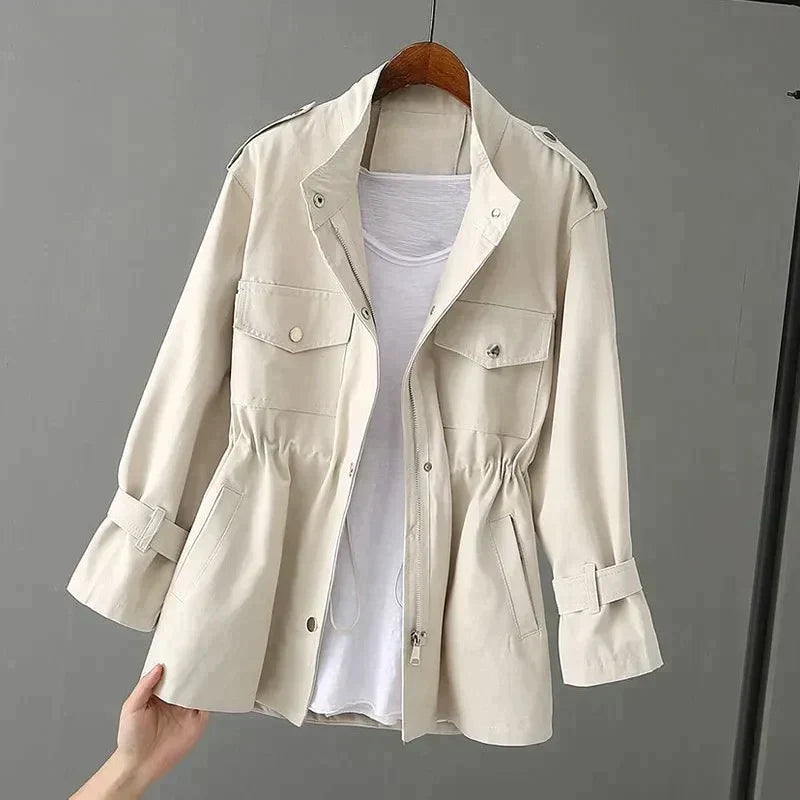 EB | Eleganter Trenchcoat für Übergangszeit