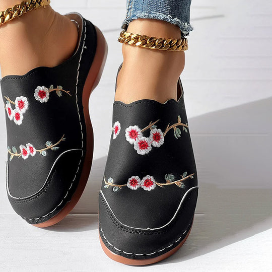 Bestickte Vintage-Blumen Hausschuhe EB