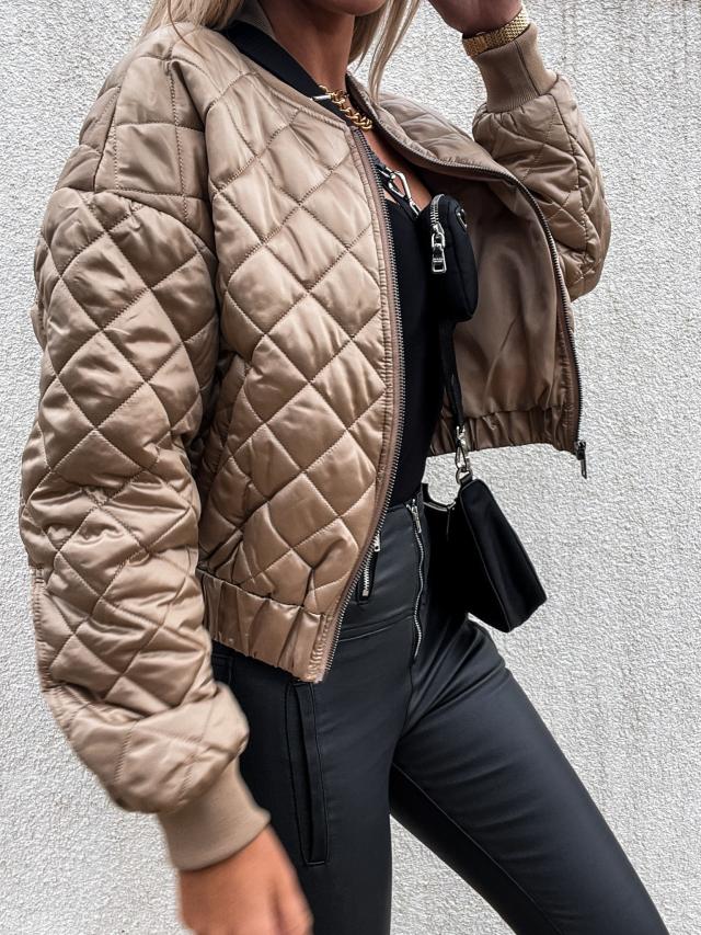 EB | Schicke gesteppte Jacke für Frauen