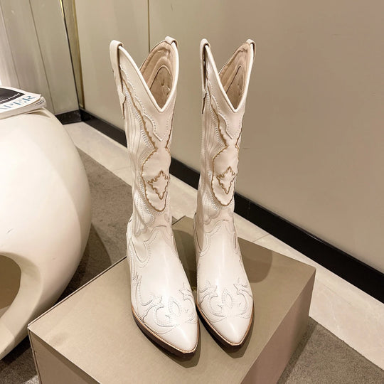 Bestickte Stiefel bis zur Mitte der Waden für Frauen EB