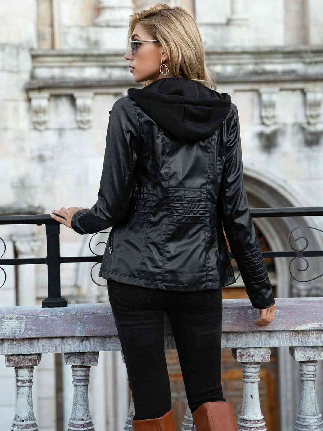 EB | PU-Jacke mit Kapuze und durchgehendem Reißverschluss