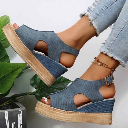 EB | Schnallen Keilsandalen