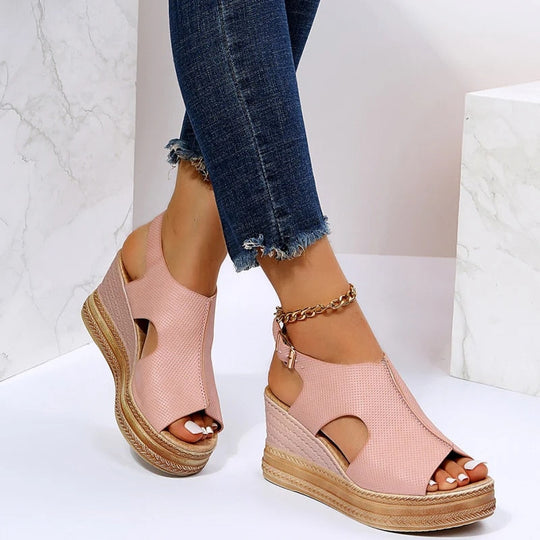 EB | Schnallen Keilsandalen