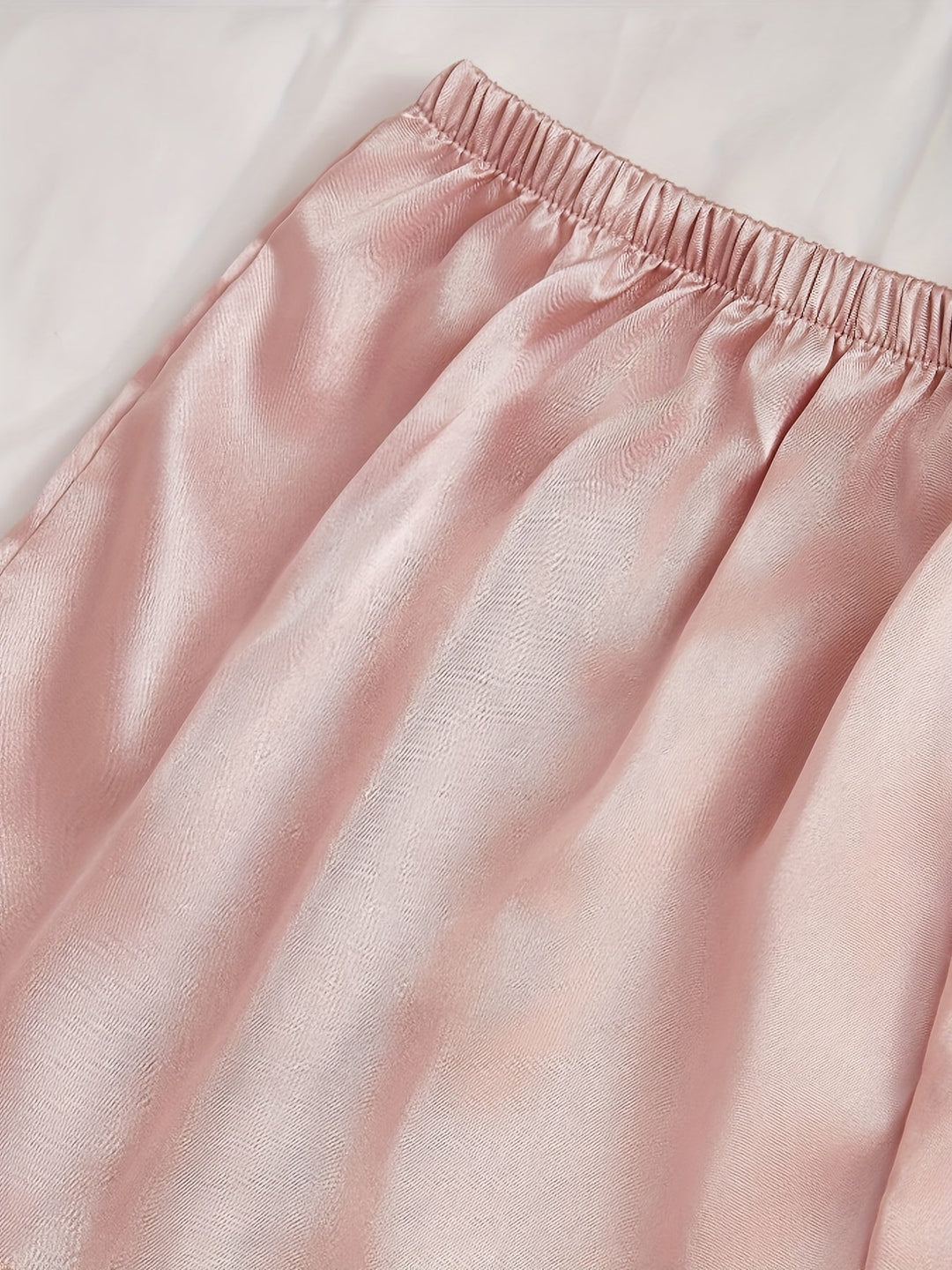 EB | Satin 4-teiliger Pyjama-Set mit Spitzenbesatz für Frauen - Ideal für alle Jahreszeiten