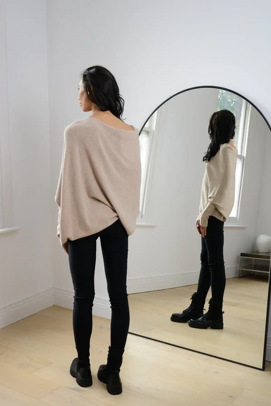 EB | Asymmetrisch Drapierter Pullover