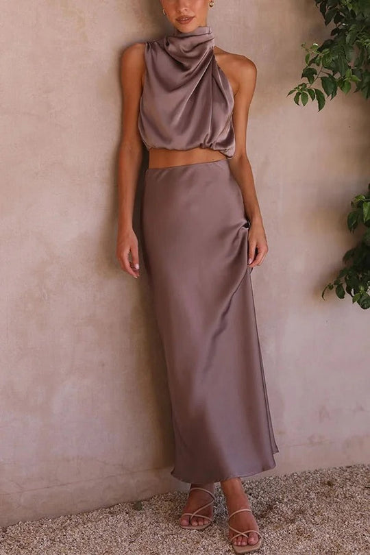 EB | Solch Eine Stimmung Hochgeschlossene Satin Drapiert Maxirock Set