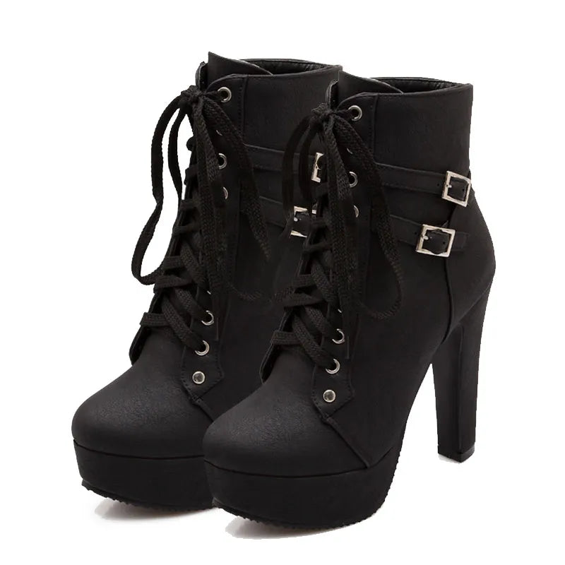 EB | Schnürstiefel mit Gürtelschnalle