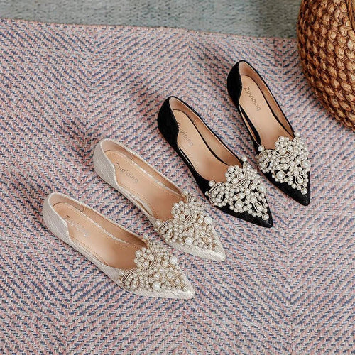 EB | Elegante Ballerina mit Perlen