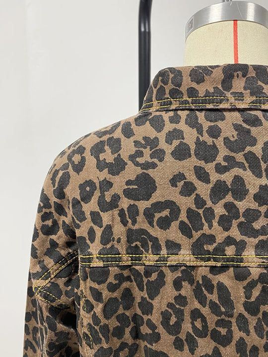 EB | Jeansjacke mit Leopardenmuster und langen Ärmeln