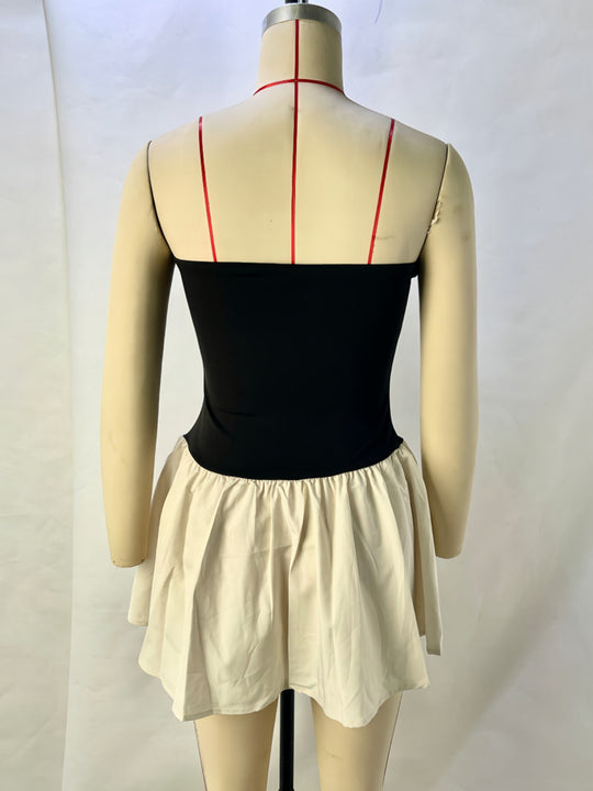 EB | Ein-Wort-Kragen kontrastierende Farbe Spleißen plissiertes Kleid