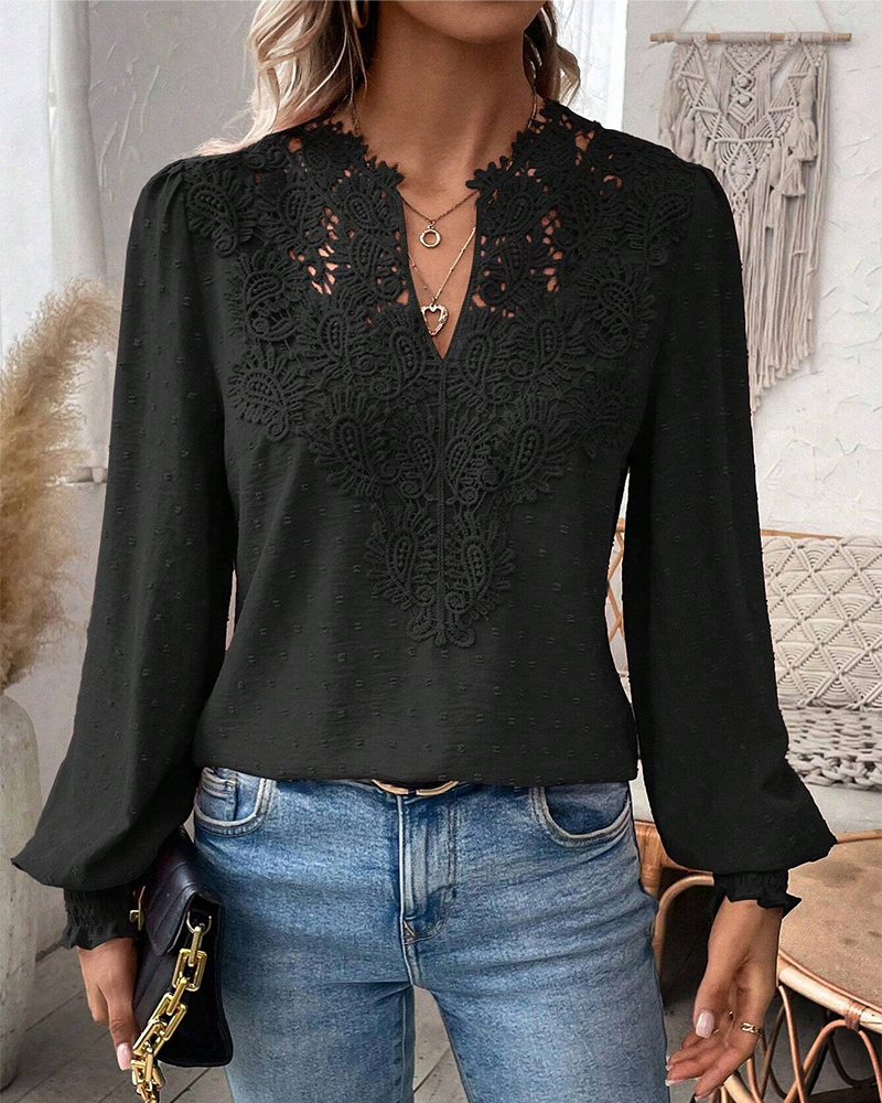 EB | V-Ausschnitt Spitze Jacquard