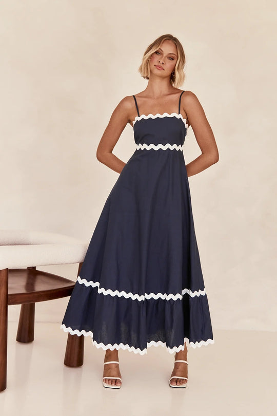 EB | Einfarbiges Spitzen-Hosenträger-Röhrentop-Kleid